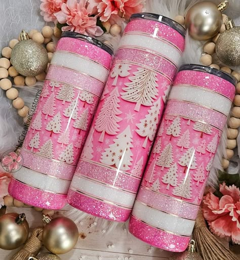 Tumbler Ideas Glitter, Custom Tumbler Ideas, Christmas Cups, Christmas Crafts To Sell, Rhinestone Projects, Alcohol Ink Crafts, Holiday Cups, Pretty Cups, Custom Tumbler Cups