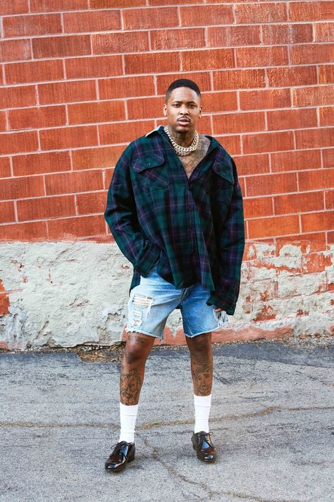 #YG #GQ #fearofgod #diorhomme Yg Aesthetic, Yg Rapper, Hiphop Fashion, Black Men Fashion Urban, Yg Artist, Estilo Cholo, Cholo Style, Rapper Style, Rapper Outfits