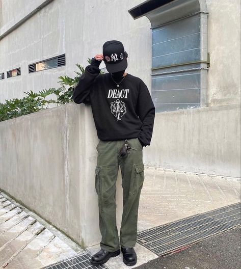 Solovair Boots Outfit Men, Male Outfits, Boots Outfit Men, Guys Fits, Bag Jeans, Streetwear Inspiration, Daily Fashion Inspiration, Aesthetic Fits, Loafers Style