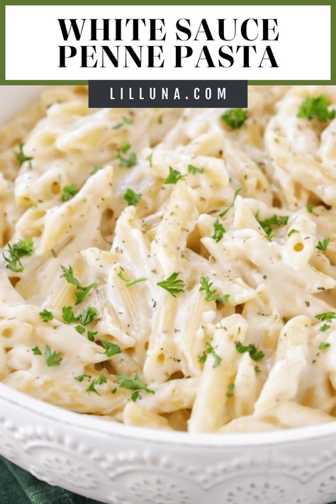 This super simple and delicious white sauce recipe is packed with flavor. This dish is perfect by itself or you can add chicken too! #whitesauce #whitesaucerecipe #pasta #garlicwhitesauce Chicken And White Sauce Pasta, Noodles With White Sauce, Pasta And White Sauce, Spaghetti Sauce White, Pasta Dishes White Sauce, Best White Pasta Sauce Recipe, White Sauce For Spaghetti, White Chicken Pasta Recipes, Simple White Sauce For Pasta