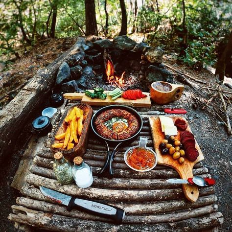 Over the fire cooking is fun! 🔥 What's your favorite thing to cook during camping? 🍳🥓 Tag your gang! @outdoorsurvivalgear . 📸:@ilkerei #outdoorsurvivalgear . . . . .  via ✨ @padgram ✨(http://dl.padgram.com) Camping Nature, Camping Aesthetic, Campfire Food, Bushcraft Camping, Fire Cooking, Campfire Cooking, Camping Outdoors, Camping Food, Outdoor Survival