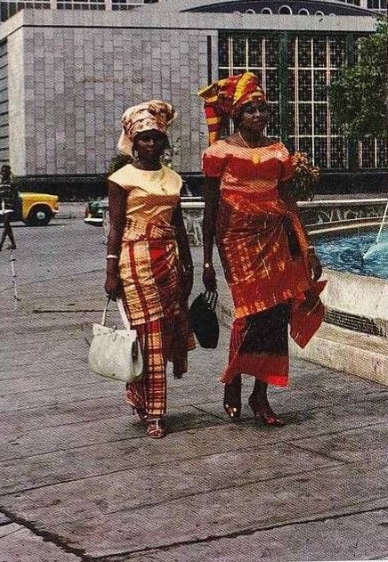 The Blacker The Berry, African Photography, I Love Being Black, African Royalty, Ghanaian Fashion, Vintage Black Glamour, Nigerian Styles, African People, African Inspired Fashion