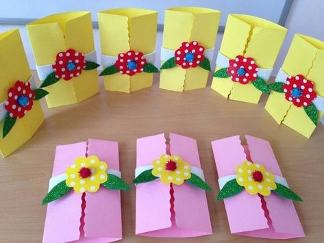 Flower Wall Hanging Decor, Diy Paper Wall Hanging, Room Hanging Decor, Spring Flower Crafts, Diy Father's Day Crafts, Flower Crafts Kids, Card Design Handmade, Wall Hanging Ideas, 8 Mart