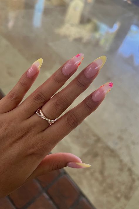 Pink Yellow White Nails, Pastel Yellow And Pink Nails, Pink Orange And Yellow Nails, Yellow Floral Nails, Yellow Pink Nails, Pink Lemonade Nails, Sb Nails, Yellow And Pink Nails, Pink And Yellow Nails