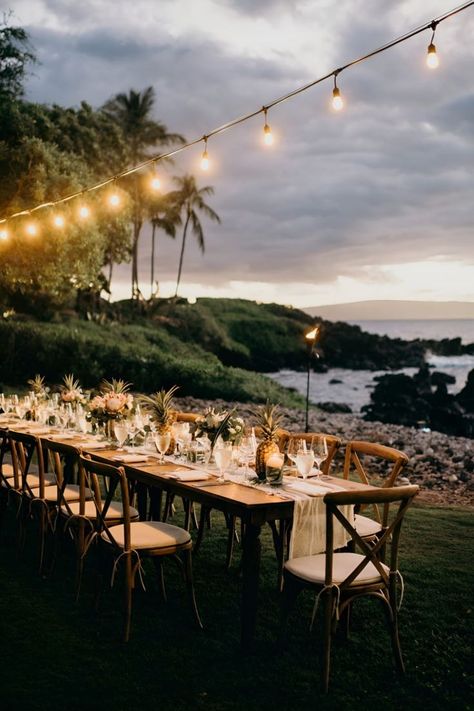 Boho Hawaiian Wedding, Hawaii Small Wedding, Small Destination Wedding Ideas, Small Hawaii Wedding, Maui Photography, Destination Wedding Cost, Maui Weddings Venues, Hawaii Beach Wedding, Wedding Venues Hawaii