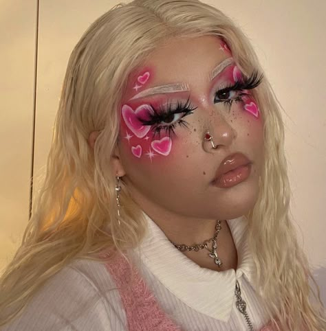 Heart Face Makeup, Artsy Makeup, Makeup Things, Day Makeup Looks, Punk Makeup, Instagram Heart, Makeup Face Charts, Face Paint Makeup, Face Art Makeup