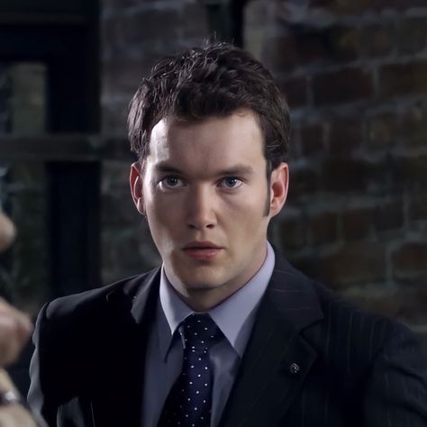 Gareth David Lloyd, Ianto Jones, Closet Cosplay, The Entertainer, John Barrowman, Sci Fi Shows, My Fav Characters, Torchwood, Smash Cake