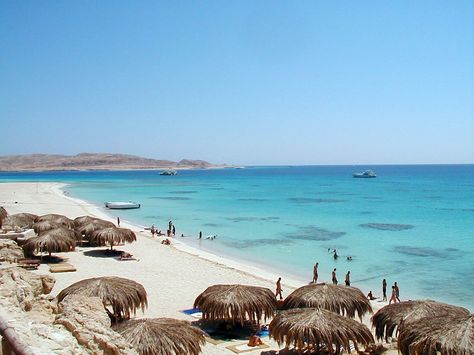 Giftun Islands - Hurghada, Egypt Egypt Resorts, Hurghada Egypt, Travel Egypt, Amenhotep Iii, Egypt Tours, Visit Egypt, Egypt Travel, Paradise Island, Honeymoon Destinations