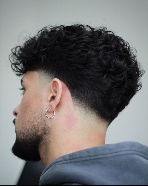 Textured Fade, Low Fade Curly Hair, Curly Fade, Fade Curly Hair, Taper Fade Short Hair, Long Curly Hair Men, Taper Fade Curly Hair, Fade Haircut Curly Hair, Low Taper Fade Haircut