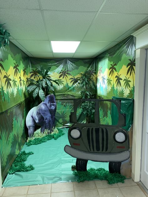 Jungle Theme Hallway, Jungle Theme Vbs Decorations, Jungle Theme Classroom Decorations, Safari Vbs, Jungle Vbs, Vbs Jungle, Indiana Jones Party, Ocean Vbs, Jungle River