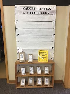 Banned Book Week Display, Banned Books Week Activities, Banned Books Display, Fall Library Displays, Banned Books Week Display, Banned Book Week, Librarian Ideas, Book Backdrop, Bookstore Ideas