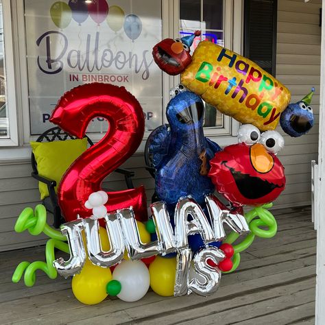 Balloon marquee for a toddler who loves Seaame Street, Elmo and Cookie Monster! Balloon Marquee, Elmo And Cookie Monster, Balloon Artist, Balloon Decor, Cookie Monster, Monster Cookies, Sesame Street, Balloon Decorations, 4th Of July Wreath