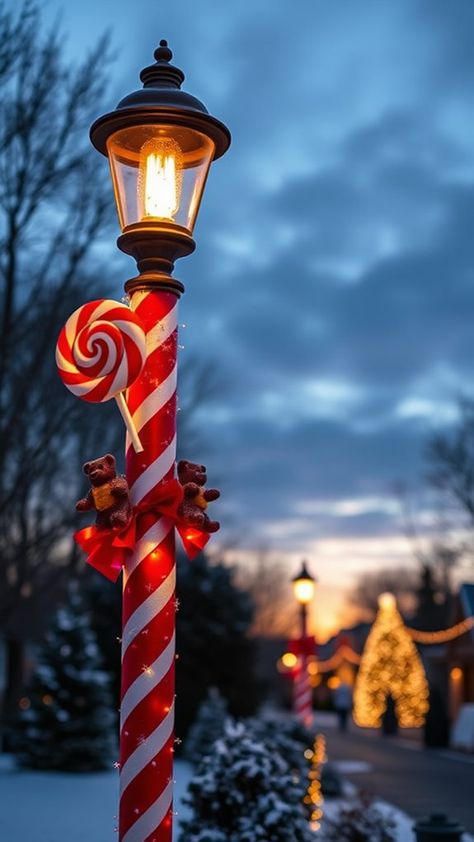 25 DIY Candyland Decoration Ideas for a Whimsical Christmas Diy Outdoor Christmas Candy Decorations, Candyland Christmas Decorations Outdoor, Candyland Christmas Decorations Diy, Candyland Christmas Decorations, Diy Candyland Decorations, Light Up Christmas Decorations, Christmas Outdoor Decorations, Candy Land Christmas Outdoor, Diy Candyland