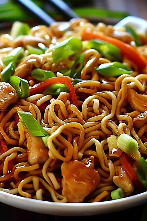 Easy Chicken Chow Mein Recipe Stir Fry, Healthy Chicken Chow Mein Recipe Easy, Chicken Subgum Chow Mein Recipe, Subgum Chicken Chow Mein, Homemade Chow Mein, Chicken With Noodles, Chicken Chow Mein Recipe, Natasha’s Kitchen Chicken Chow Mein, Chicken Pasta Dishes