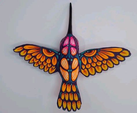 Mexican Art Sculptures, Alibreje Ideas, Diy Alebrijes, Alebrije Ideas, Hummingbird Alebrije, Alebrije Tattoo, Mexican Alebrijes, Trippy Tattoo Ideas, Trippy Tattoo