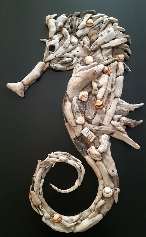 Driftwood Seahorse, Seahorse Sculpture, Driftwood Art Sculpture, Seahorse Art, Driftwood Art Diy, Driftwood Projects, Driftwood Wall Art, Driftwood Sculpture, Beach Glass Art