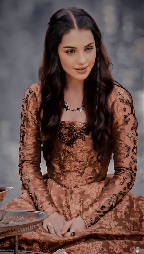 Reign Wallpaper, Reign Hair, Reign Gif, Reign Aesthetic, Reign Hairstyles, Reign Tv Show, Marie Stuart, Reign Mary, Reign Fashion