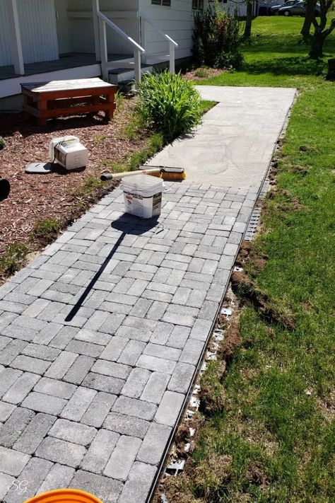 Diy Pavers, Walkway Diy, Paver Sidewalk, Paver Walkway Diy, Diy Paver, Paver Sand, Garden Pergolas, Paver Path, Pavers Diy