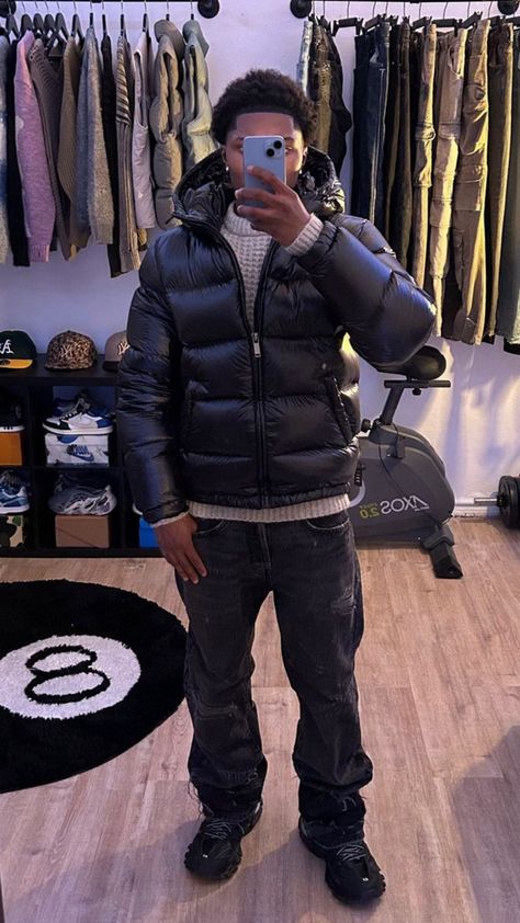 Zara Puffer Jacket Outfit, Northface Jacket Outfit, Puffer Jacket Street Style, Puffer Jacket Outfit Men, Zara Puffer Jacket, Puffer Outfit, Uk Streetwear, Guys Fashion Casual, Puffer Jacket Outfit