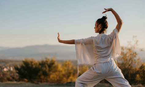 This Low-Intensity Exercise Can Help Improve Your Sleep, Mood & Blood Pressure https://www.mindbodygreen.com/articles/qigong-benefits #longevity #fitness Tai Chi Movements, Friends Workout, Chi Kung, Low Intensity Workout, Parasympathetic Nervous System, Normal Blood Pressure, Liver Detoxification, Psychological Well Being, Qi Gong