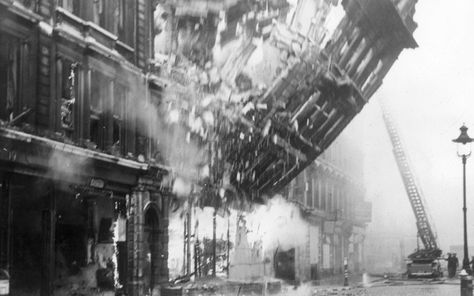 A police officer documenting bomb damage to London during the Blitz of 1940-41 snapped this picture of a building as it fell to the ground. London Blitz, London Buildings, The Blitz, London Museums, Battle Of Britain, Salvation Army, Interesting History, British History, Queen Victoria