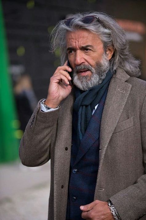 Older Mens Long Hairstyles, Older Men Haircuts, Older Mens Hairstyles, 50 Year Old Men, Old Man Fashion, Older Mens Fashion, Grey Hair Men, Men With Grey Hair, Grey Beards