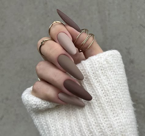 Fall Long Nail Designs, Kylie Nails, Brown Nails Design, Autumn Nail, Nails Today, Beige Nails, Matte Nails Design, Casual Nails, Nail Swag