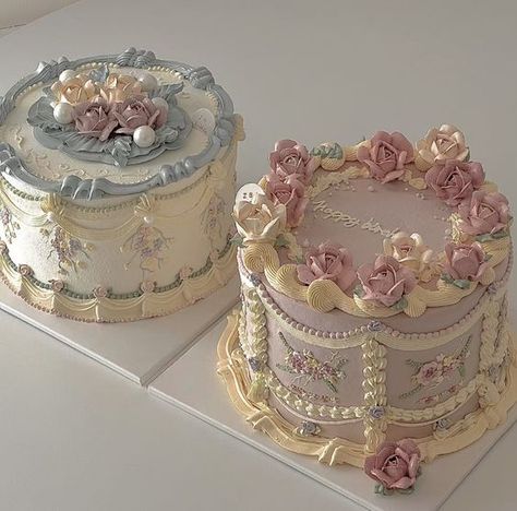 Bolo Vintage, Vintage Birthday Cakes, Vintage Cakes, Mini Cakes Birthday, Pretty Dessert, Cute Baking, Creative Birthday Cakes, Video Tiktok, Birthday Inspo