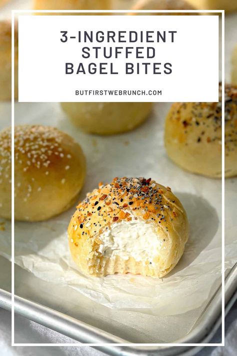 3-Ingredient Stuffed Bagel Bites - But First We Brunch! Mini Bagel Appetizers, Stuffed Bagel Bites, Bagel Bites Recipe, Healthy Bagel, Bagel Toppings, Jewish Cuisine, Cheese Bagels, Mini Bagels, Bagel Bites