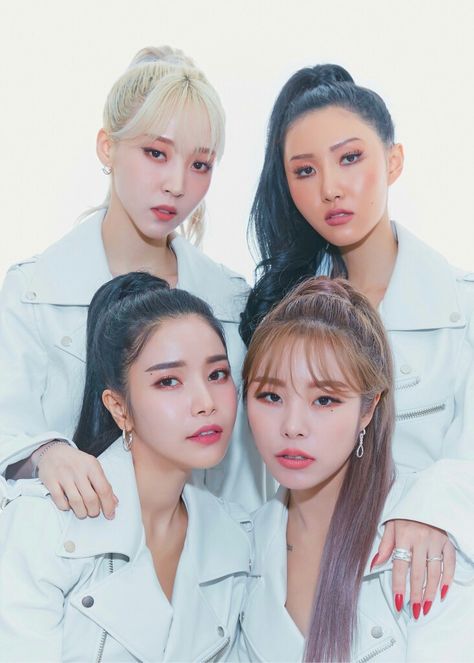 Mamamoo Group Photo, Mamamoo Ot4, Hwasa Mamamoo, Group Photo, Group Photos, Kpop Aesthetic, Kpop Groups, Pop Group, Bangtan Sonyeondan