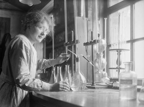 WAR WORK: "A female chemist in the laboratory of a cement works in Scotland, November 1918."  THE EMPLOYMENT OF WOMEN IN BRITAIN, 1914-1918 at the Imperial War Museum, London Female Chemist, Flanders Field, Mad Science, Western Front, Future Jobs, First World, The One, The First, Lab