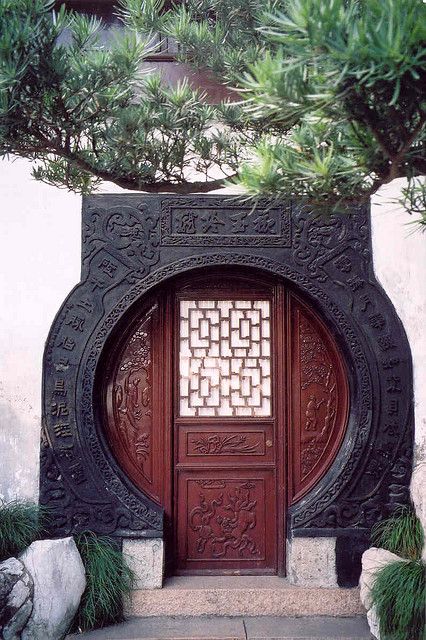 door eludes to program? Door in the Yu Garden in Shanghai by whistlepunch cc Lao Ximen, Shanghai, Shanghai, China Asian Doors, Chinese Door, Asian Homes, Asian Architecture, Cool Doors, Chinese Garden, Chinese Design, Chinese Architecture, Shanghai China