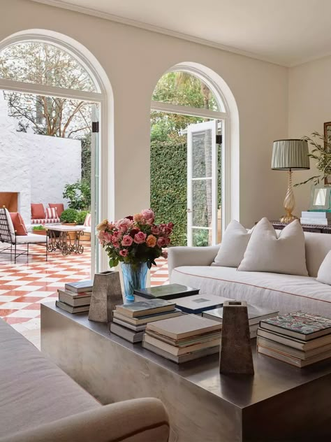 Spanish Mission Style Homes, Modern Luxury Sofa, Spanish Inspired Home, Mission Style Homes, Outdoor Renovation, Australian Interior Design, Design Rules, Banquette Seating, World Of Interiors