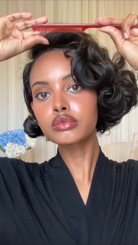 Afnan Dano (@afnandano) • Instagram photos and videos Roller Set Short Hair, Short Hair Rollers, Hair Rollers Short Hair, Afnan Dano, Vintage Bob Hairstyle, Roller Set Natural Hair, Curly Bob Haircut, Roller Set Hairstyles, Natural Hair Bob