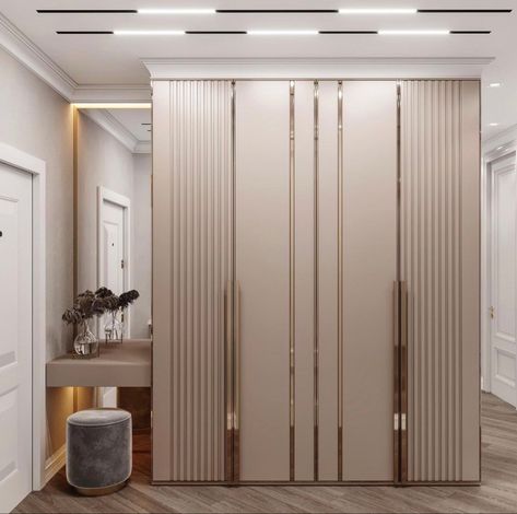 Coubord Design, 5 Door Wardrobe Design, Luxury Wardrobe Design Bedroom, Wardrobe Design Modern Luxury, Luxury Bedroom Wardrobe, Luxury Wardrobe Door Designs, Wardrobe Design Bedroom Modern Luxury, Almirah Designs Bedrooms, Cupboards Design