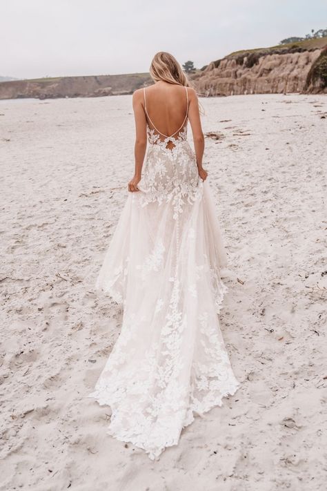 Style: C631 | Allure Bridals Romantic Beach Wedding Dress Simple, Boho Glam Wedding Dress, Allure Bridal Couture, Beachy Wedding Dress, Wedding Mermaid, Beaded Edging, Wedding Dress Size 10, Romantic Wedding Dress, Allure Couture