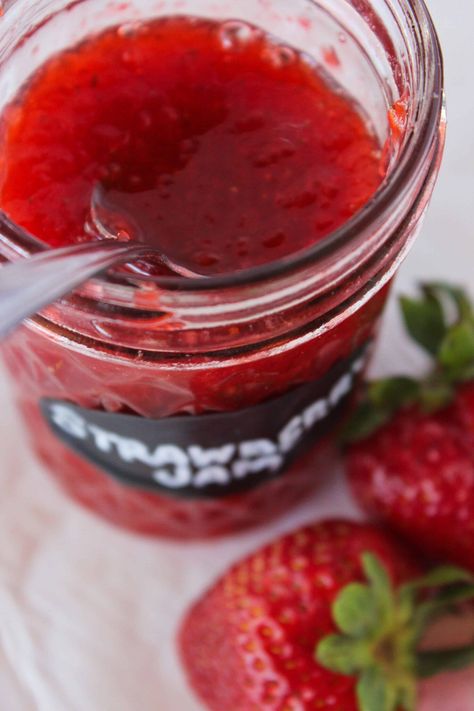 Quick and Easy No Pectin Strawberry Jam | Practically Homemade No Pectin Strawberry Jam, Jam Uses, Strawberry Freezer Jam, Freezer Jam Recipes, Blackberry Crumble, Strawberry Jam Recipe, Homemade Strawberry Jam, Freezer Jam, Strawberry Shortcake Recipes