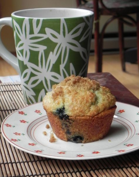 Paula Deen Blueberry Muffins, Blueberry Muffin Bread Recipe, Blueberry Muffin Bread, Homemade Blueberry Muffins, Fruit Muffins, Paula Dean, Best Blueberry Muffins, Paula Deen Recipes, Homemade Bread Recipes Easy