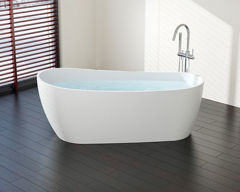 Freestanding bathtub faucet