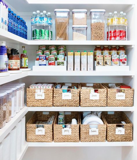 Home Edit Pantry, Classic Home Decor Ideas, Pantry Transformation, Baking Pantry, Organize A Small Pantry, Baking Cupboard, Organization Aesthetic, Pantry Bin, Pantry Room