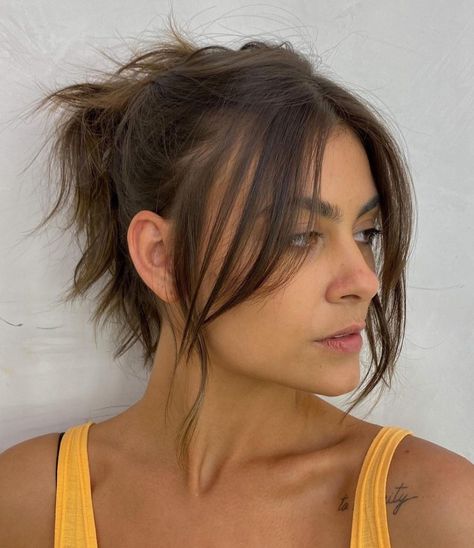 Messy Updo with Long Curtain Bangs Long Curtain Bangs, Short Hair Ponytail, Short Ponytail, Messy Ponytail, Bangs With Medium Hair, Long Hair With Bangs, Long Layered Hair, Long Straight Hair, Curtain Bangs