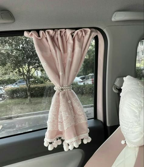 Princess Car, Car Interior Diy, Pink Car Accessories, Car Decor Ideas, Passenger Princess, Girly Car Accessories, Car Deco, Cool Car Accessories, Girly Car