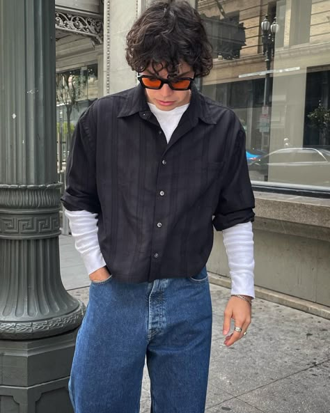 Men Indie Fashion, Summer Fashion Grunge, Vintage Outfits Men Summer, Black Polo Outfit Men, Mens Summer Fashion, Bae Style, Outfits Men Summer, Vintage Outfits Men, Campus Outfit