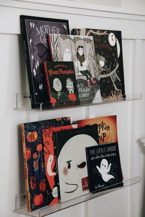 Halloween Books For Toddlers, Halloween Books Aesthetic, Kids Room Halloween Decor, Halloween Bookshelf Decor, Halloween Nursery, Halloween Books For Kids, Spooky Spooky, Halloween Board, Gothic Baby