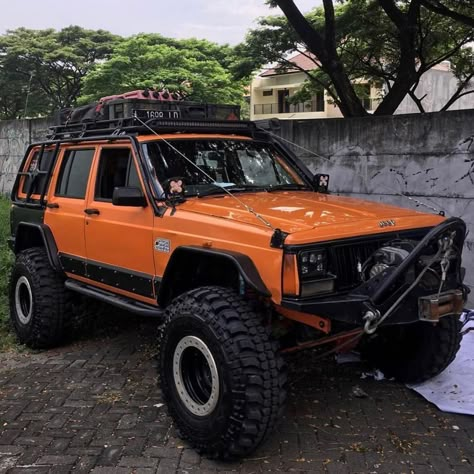 Jeep Xj Overland, Xj Cherokee Mods, Modificaciones Jeep Xj, Giveaway Coming Soon, Orange Jeep, Mobil Off Road, Jeep Sport, Overland Build, Jeep Xj Mods