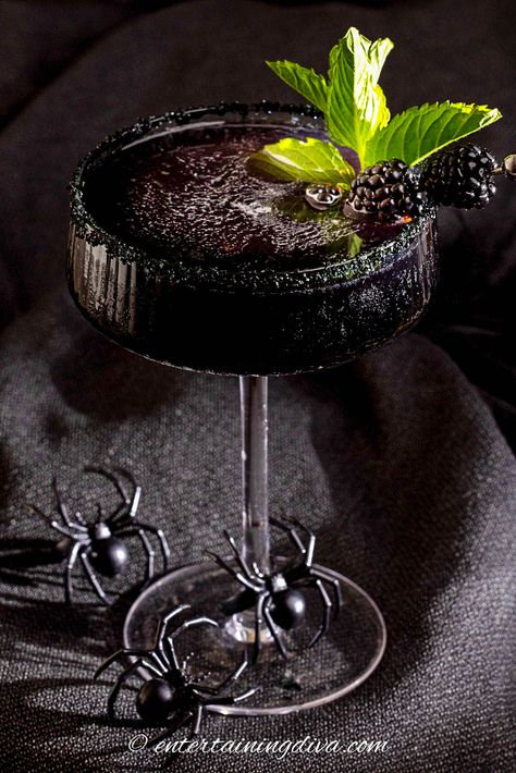 Blackberry Rum Cocktail (The Perfect Black Halloween Drink) Halloween Rum Cocktails, Black Halloween Drinks, Blackberry Rum, Halloween Jello Shots, Halloween Jello, Blackberry Syrup, Rum Cocktail Recipes, Halloween Drink, Jello Shot