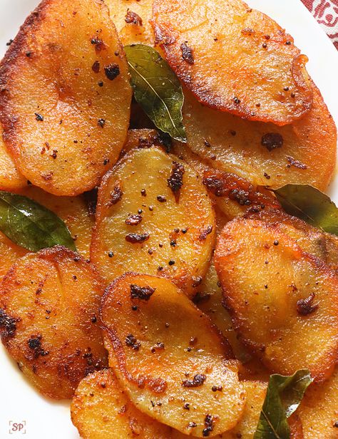 Coin Potato Fry Recipe Potato Fry Recipes Indian, Potato Fry Indian, Easy Indian Snack Recipes, Quick And Easy Potato Recipes, Potato Recipes Indian, Freeze French Fries, French Fries Recipes, Potato Fry Recipe, Methi Recipe