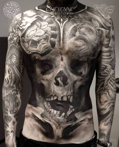 Kevin Creekman, Full Chest Tattoos, Geniale Tattoos, Body Suit Tattoo, Tattoo Henna, Tattooed Men, Full Body Tattoo, Stomach Tattoos, Chest Tattoos