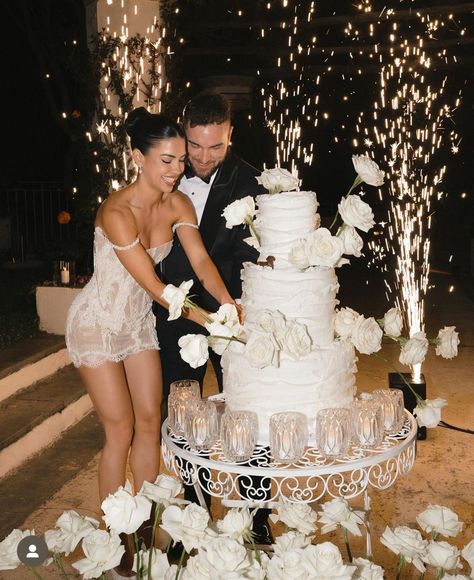 Rachel Dillon, Fitness Influencer, Mini Wedding Dresses, Wedding Reception Dress, Luxury Girl, Dream Wedding Ideas Dresses, Future Wedding Plans, Wedding Goals, Photo Couple