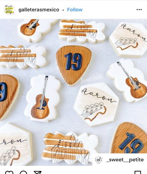 Guitar Cookies Decorated, Music Cookies Decorated, Guitar Cookies, Cookie Techniques, Music Cookies, Baking Decor, Cookie Sets, Cookies Birthday, Cookies Ideas